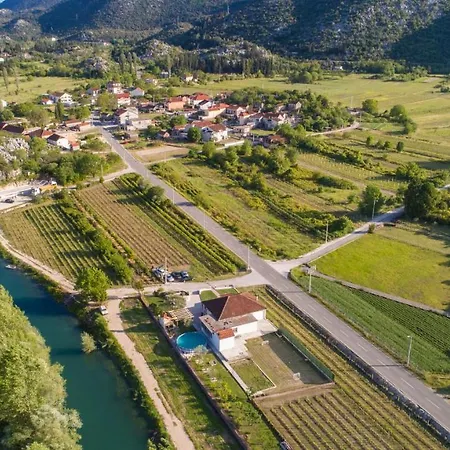 Family Friendly House With A Swimming Pool Stasevica, Neretva Delta - Usce Neretve - 17672 Semesterbostad *