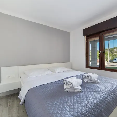 Family Friendly House With A Swimming Pool Stasevica, Neretva Delta - Usce Neretve - 17672 *